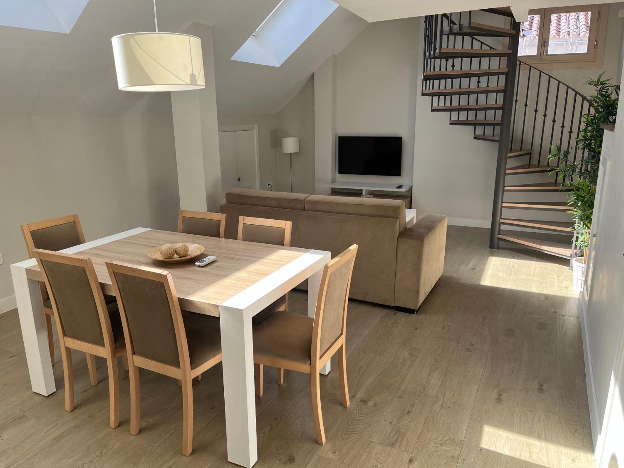 Apartamentos Pinar Malaga Centro Esterno foto