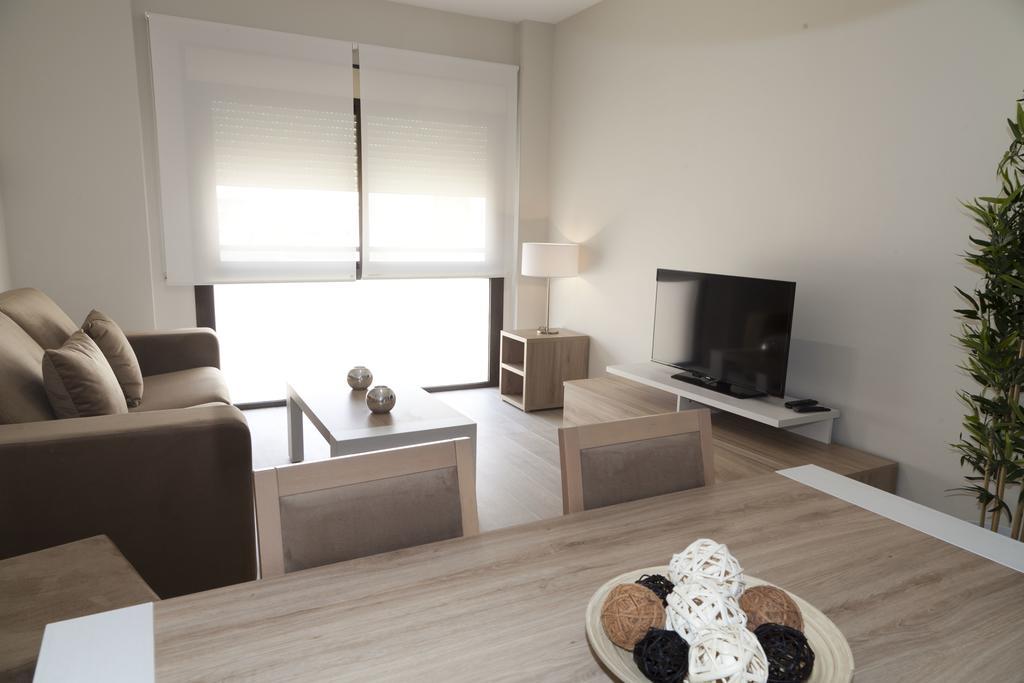 Apartamentos Pinar Malaga Centro Esterno foto