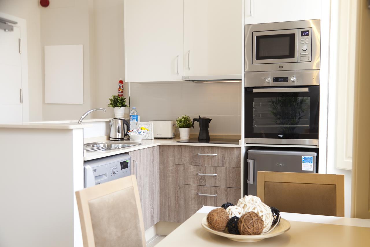 Apartamentos Pinar Malaga Centro Esterno foto