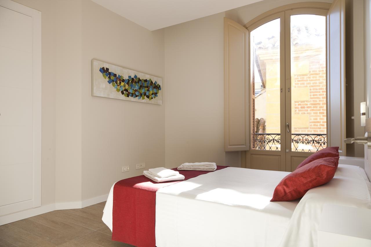 Apartamentos Pinar Malaga Centro Esterno foto